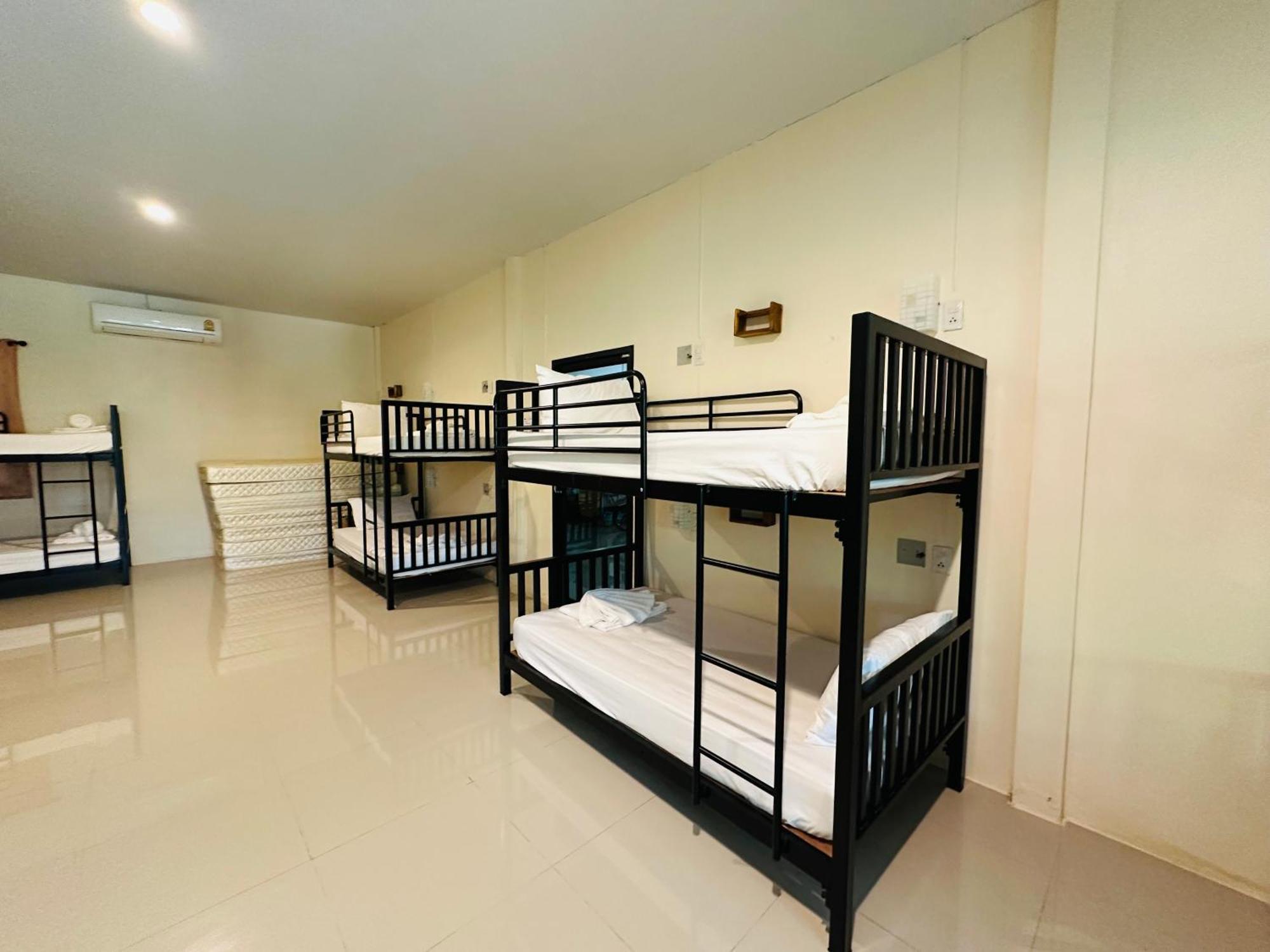 Koh Jum Bungalow & Hostel Экстерьер фото