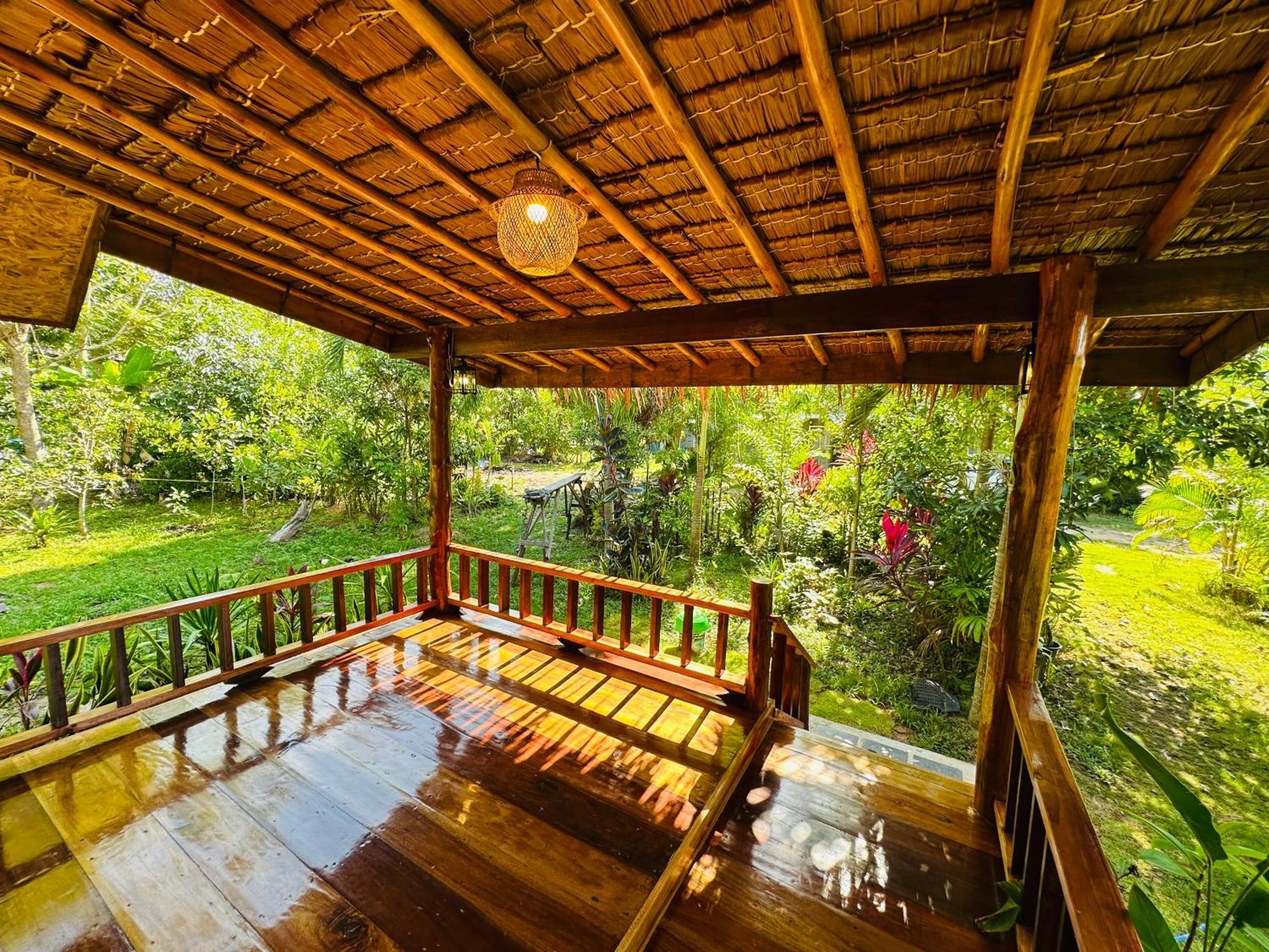 Koh Jum Bungalow & Hostel Экстерьер фото