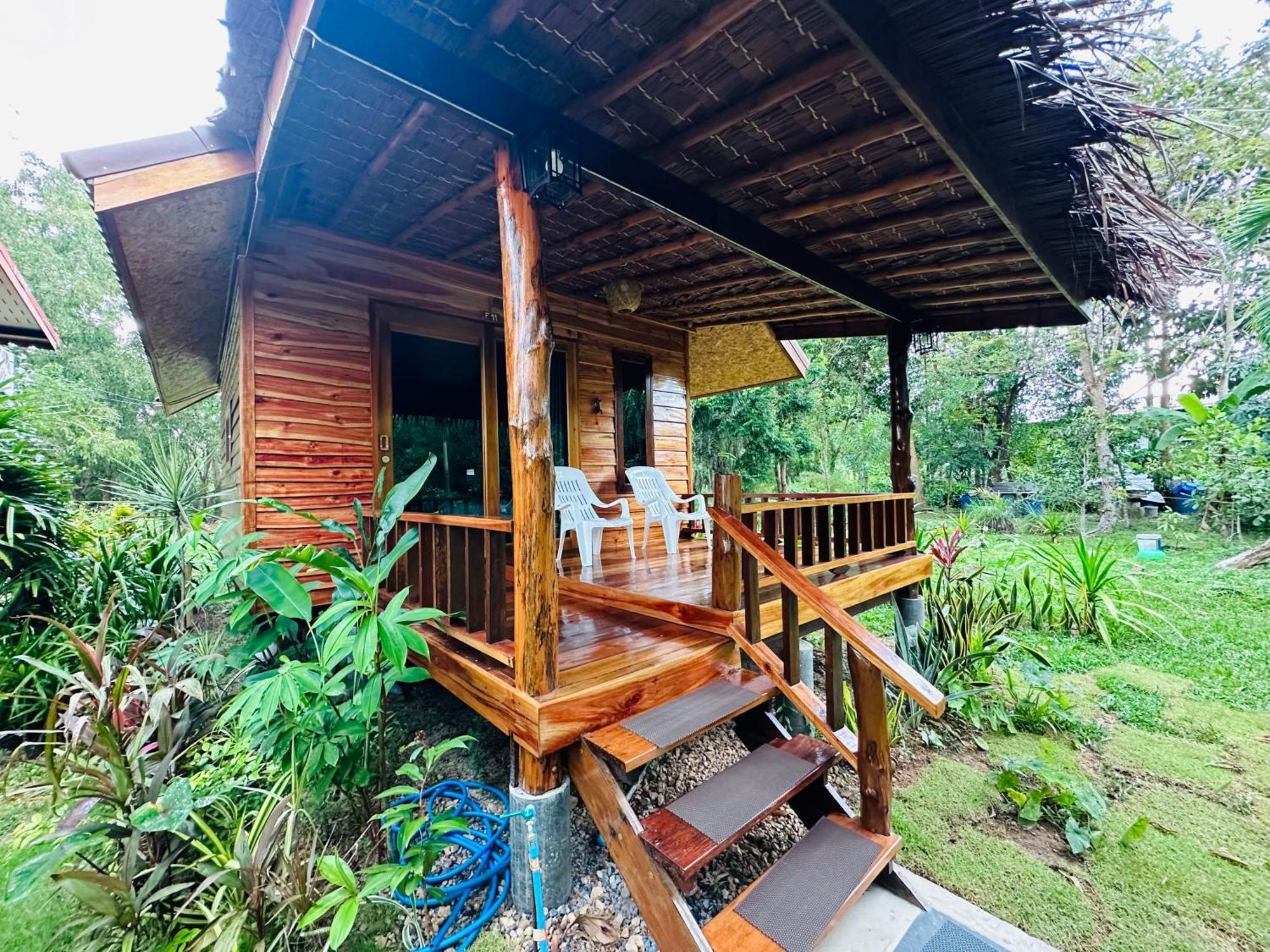 Koh Jum Bungalow & Hostel Экстерьер фото